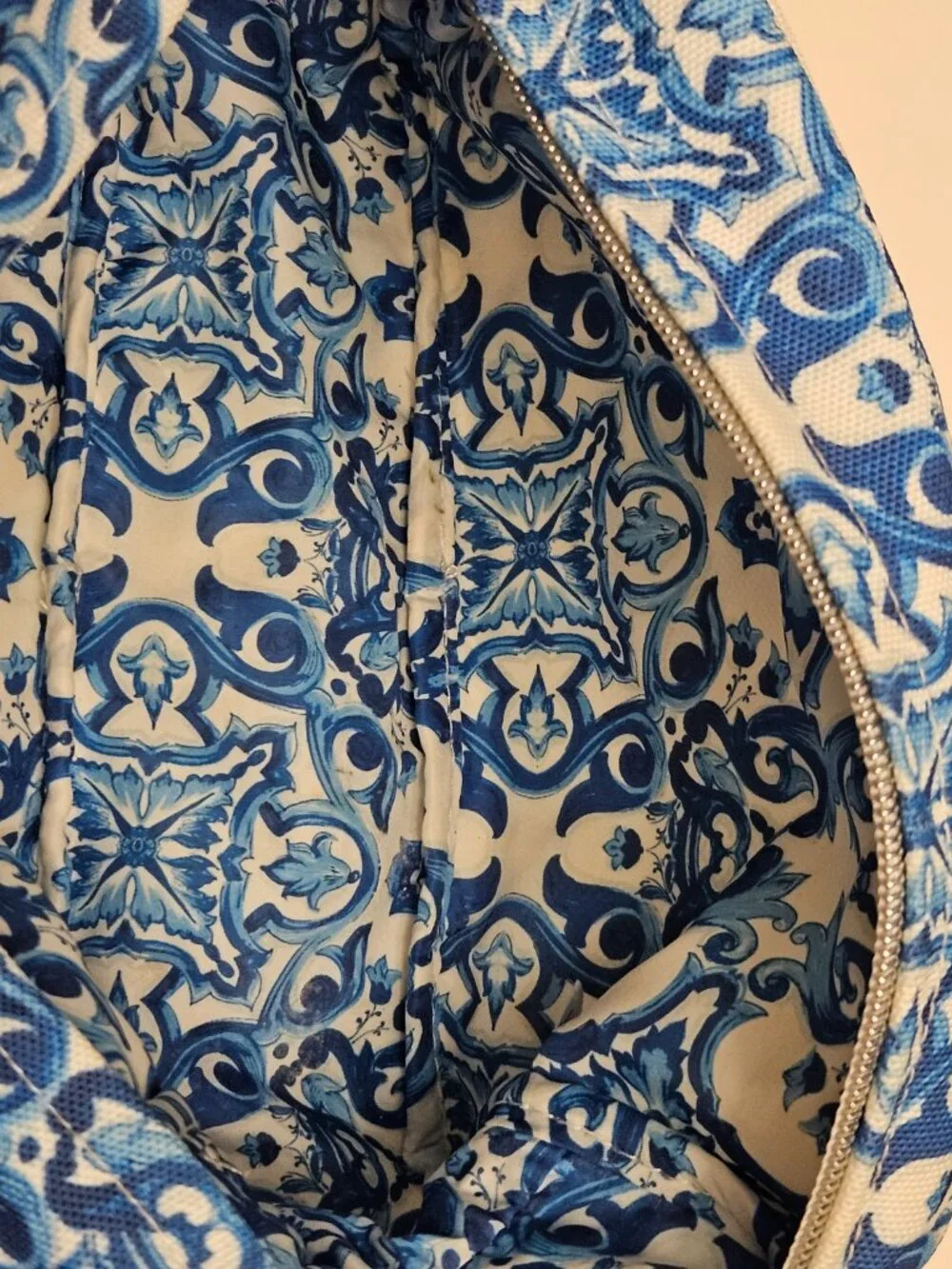 Dolce & Gabbana Light Blue Ltd. Edition Cosmetic Bag